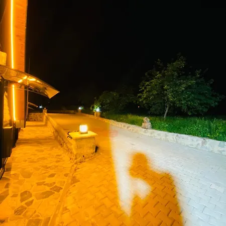 Chalet Mira